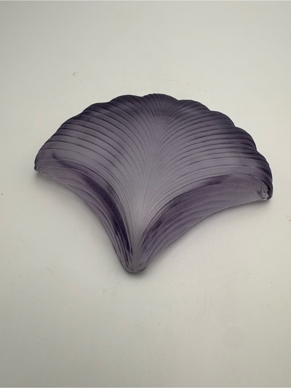 Laslo for Mikasa Sculpted Glass Decorative Ginko Leaf Trinket Dish - Amethyst - Picture 6 of 9